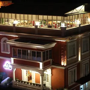 Boutique Restaurant Gloria **** Τίρανα