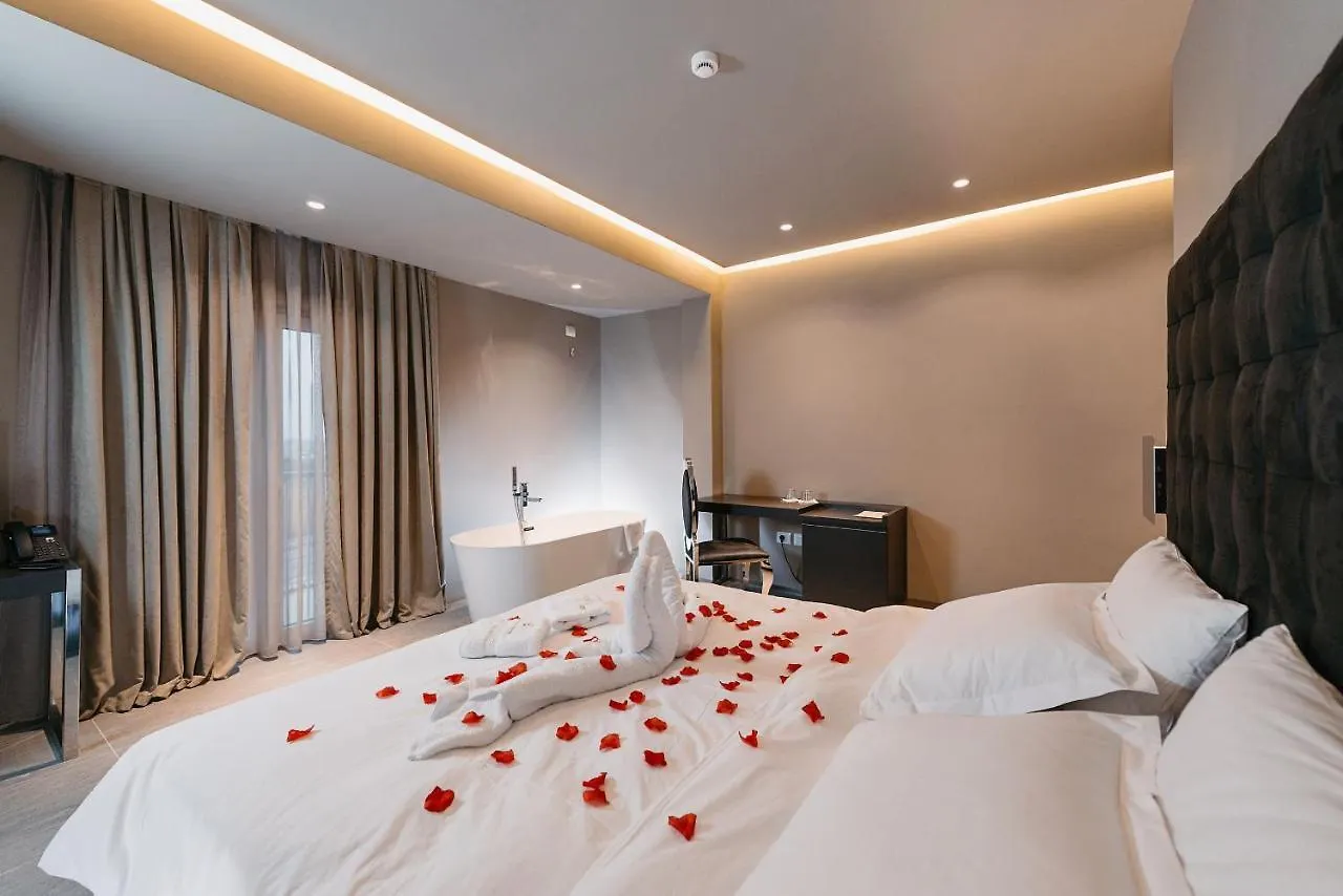 Hotel Egnatia Bërxull 4*,